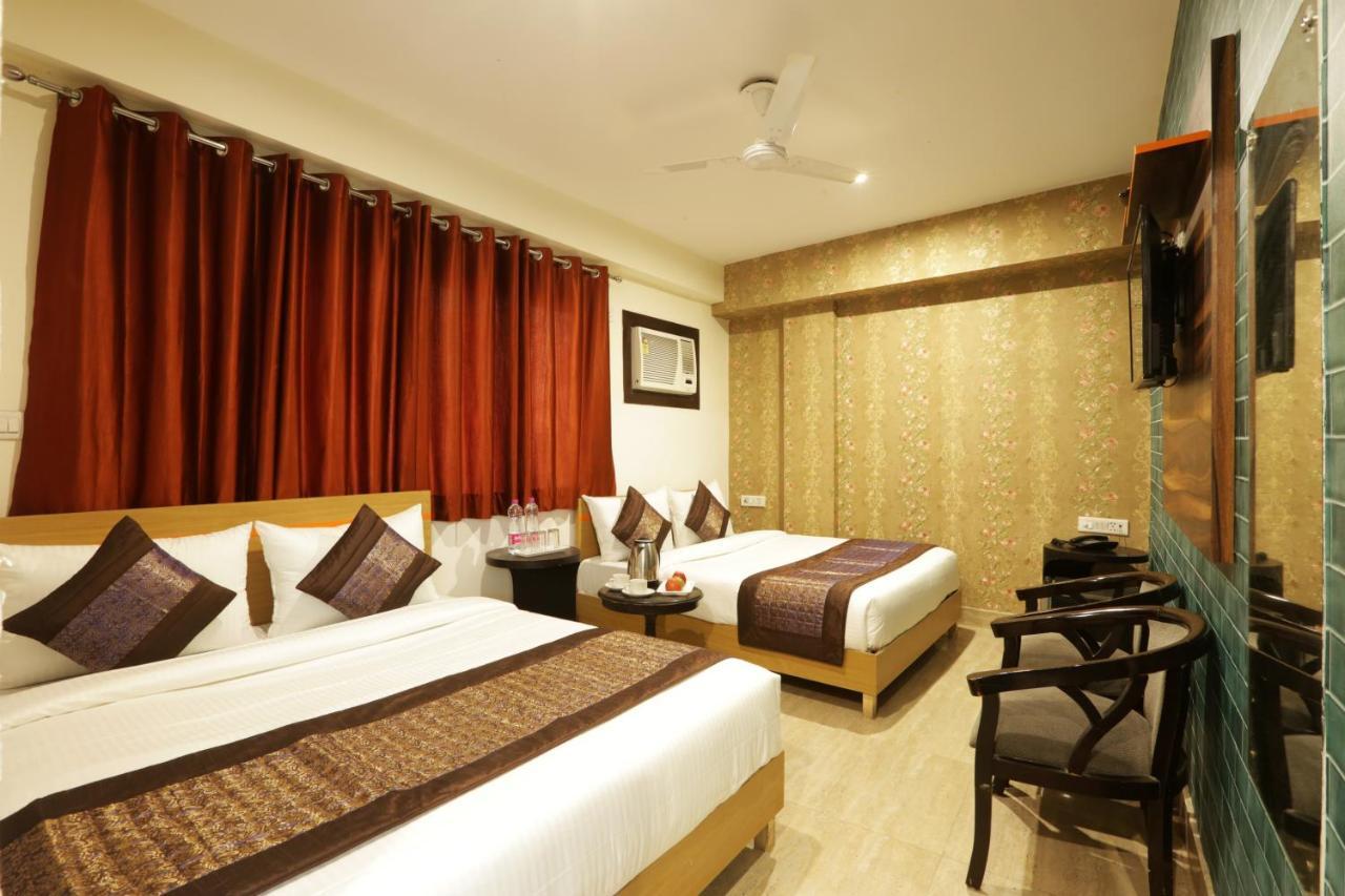 Classic Plaza At Delhi Airport Couette-café 3*